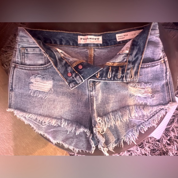 Bullhead High-Rise Short Distressed Shorts Size 25 - Picture 3 of 3